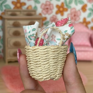 Miniature Little Blanket basket, dollhouse miniature, dollhouse accessories and dollhouse decorations