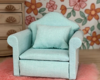 Aquaminiatuurstoel: poppenhuisloungedecor