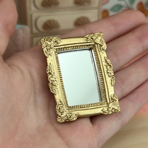 Miniature Wall Mirror, dollhouse miniature, dollhouse accessories and dollhouse decorations
