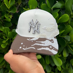 Pearl Design Hat