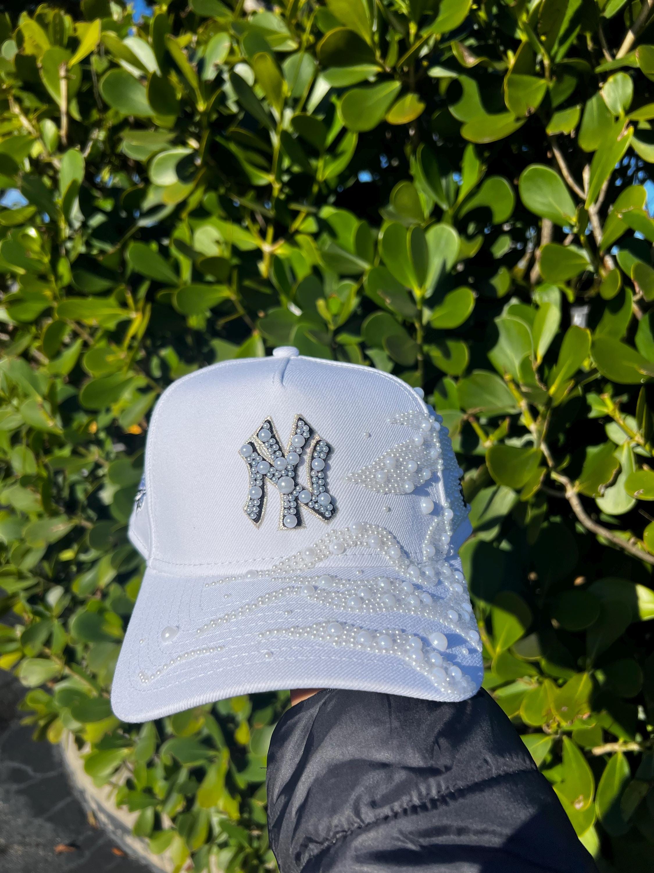 ?last deal?Pearl hat ? special custom cap for @trimtupana ??✨ emerald green  main image 3
