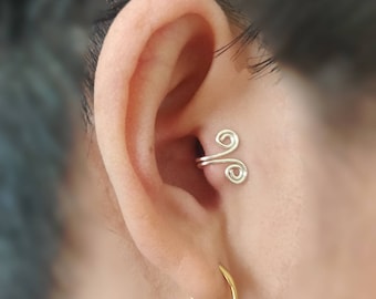 Cute Spiral Tragus Ear Cuffs, Ear Cuff Hammered No Piercing, Fake Piercing Gold Silver Ear Cuff, Rose Gold, Multi colour non piercing Cuff