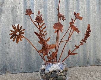 Rusty Flowers Bouquet - Wildflowers for Plant Pot Decoration - Rusted Metal Flower Plant Stake for Garden Vase