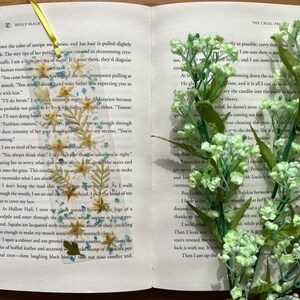 Blumen Lesezeichen, getrocknete Blumen, Blumiges Lesezeichen, laminiert.