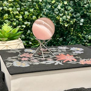 Beautiful ASIAN QUARTZ CAT EYE CRYSTAL HEALING BALL SPHERE 40-100MM