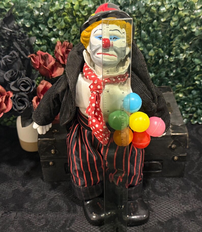 Haunted Clown Doll – Vintage Porcelain Musical Circus Spirit Doll ...