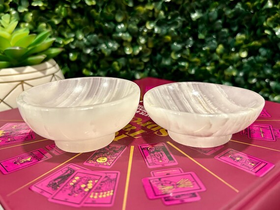 Pink Calcite Bowl, UV Reactive Trinket Dish for Jewelry or Crystals, Altar Accessory for Offerings & Herbal Blends, Gift for Gemstone Lovers
