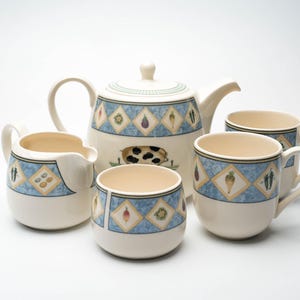 Wedgwood Home &#39;Farmstead&#39; coffee set - set of 5 (1997) | Coffee pot, milk jug, sugar bowl and 2 mugs