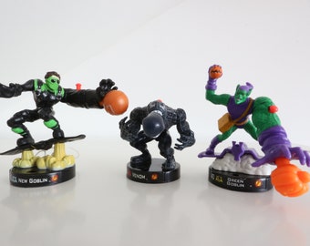 Attack Battle Figure game from Hasbro: New Goblin, Venom, Green Goblin (2006)