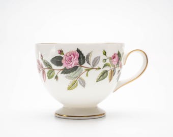 Wedgwood "Hathaway Rose" Teacup – Bone China England (Ø 8.5 cm / 3.3 inch)