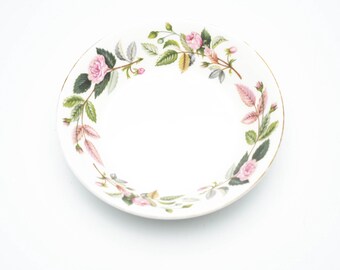 Wedgwood “hathaway Rose” Vintage Bone China Tea Saucer – England