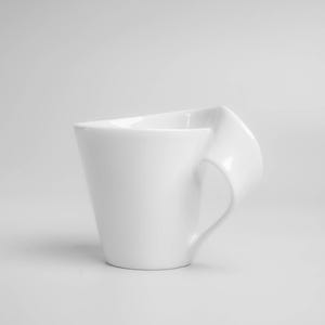 Villeroy & Boch New Wave coffee cup 9 cm high – modern white porcelain, as new