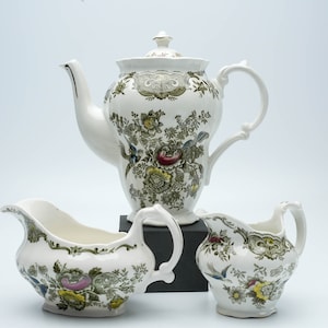 Wedgwood Ridgway Windsor Staffordshire Tea Set – Teapot, Creamer, and Sugar Bowl – Vintage English Tableware