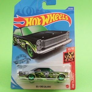 1965 Ford Galaxie - Black / Green - HW Flames - Hot Wheels - Model