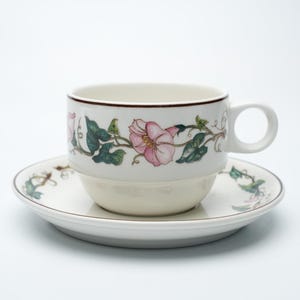 Villeroy & Boch Luxembourg coffee cup and saucer – floral tendrils – Vitro-Porzellan – 1980s