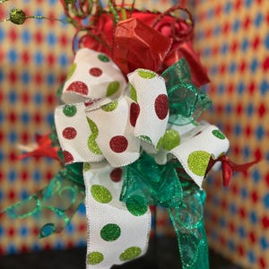Red Christmas Top Hat Tree Topper