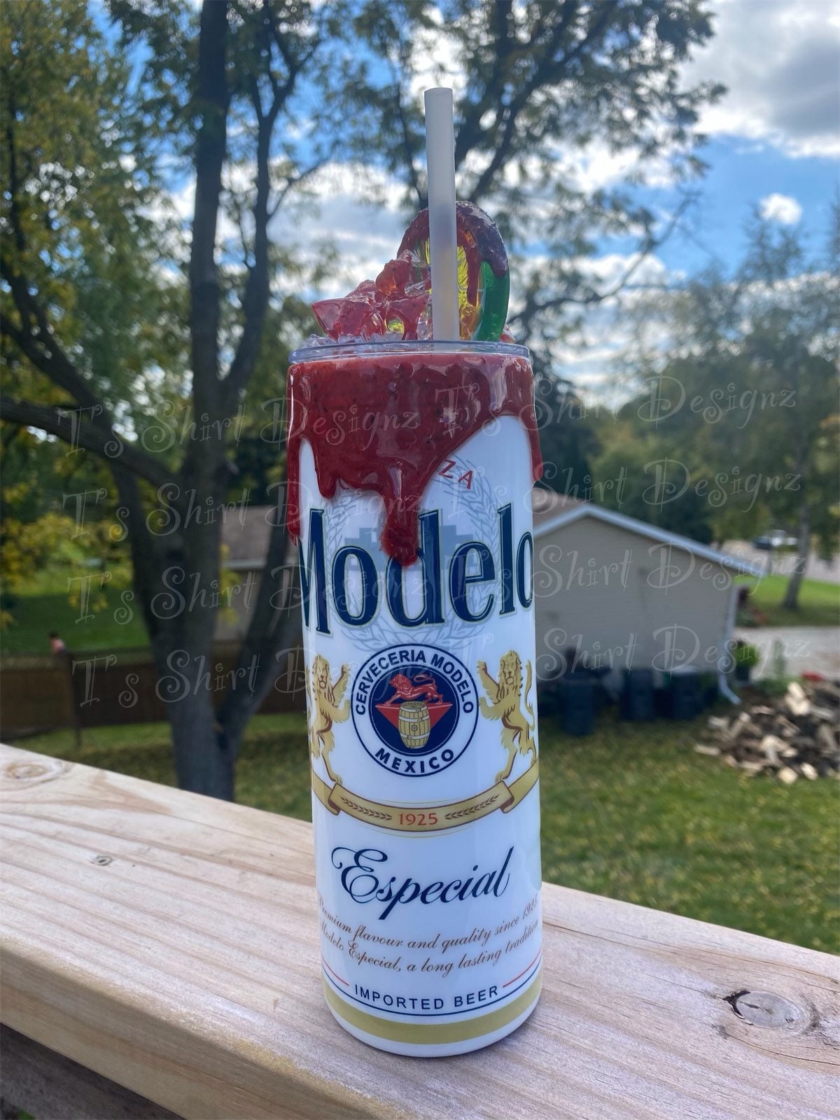 Vaso de cerveza con chamoy