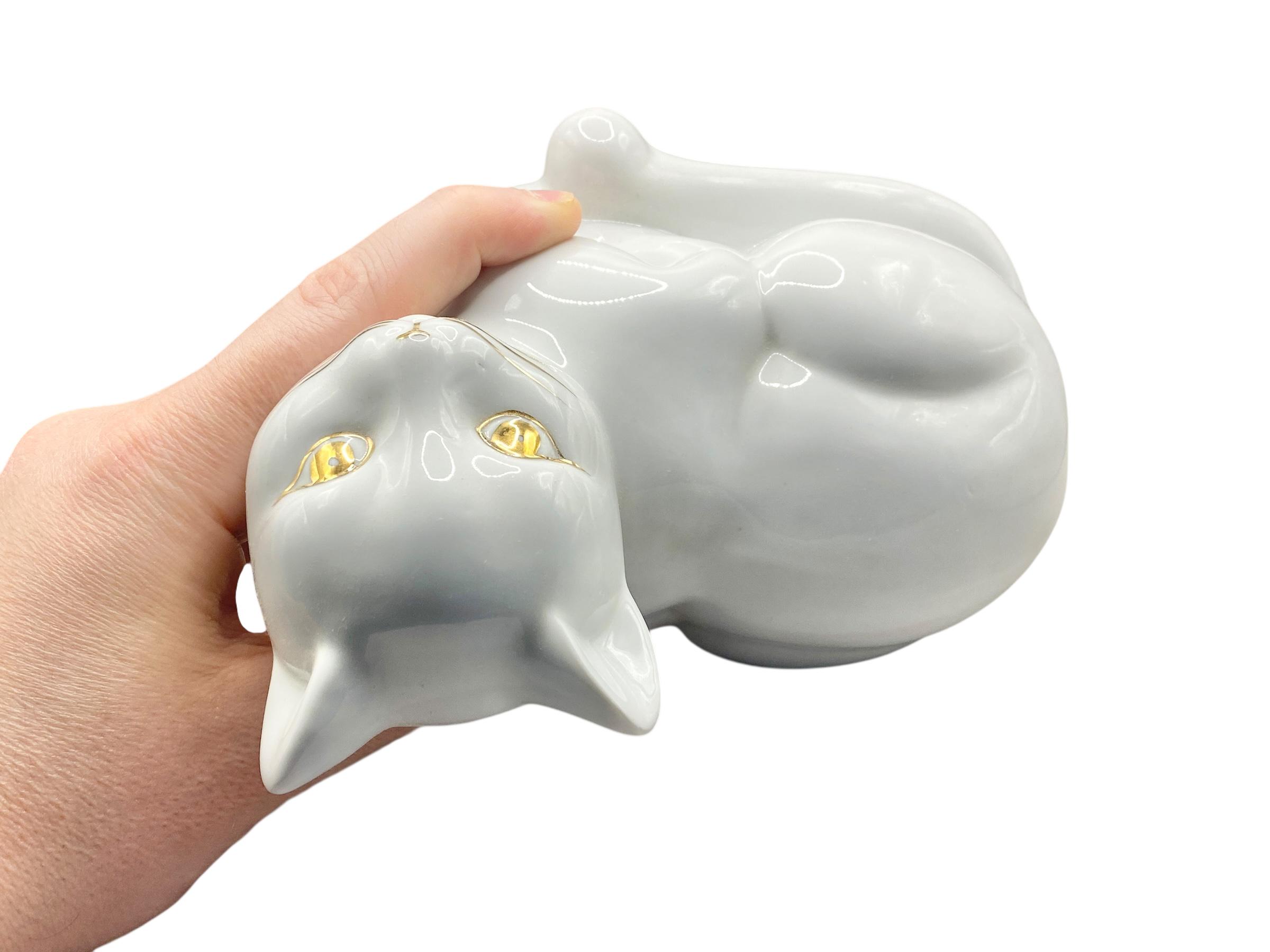 Beautiful White Vintage Porcelain Cat W. Golden Details. From