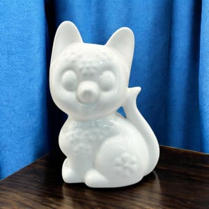 Elpa White Porcelain Cat Piggy Bank with Floral Pattern. Made in Portugal in 1970s. Retro European Ceramic Collectible. Gift for Cat Lover