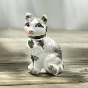 Lovely Handmade Vintage Ceramic Cat. White & Gray Cat with Ruby Eyes. Hand Painted. From the 1980s. Gift for Cat Lover. Mid-Century Modern.