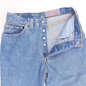 Calça jeans vintage Levi&#39;s 901 W28 L30 com lavagem esmeralda. Levi&#39;s 901 W32 L30 na etiqueta. Única e rara! Levi&#39;s feminina com lavagem azul claro, anos 80, tamanho 28/29,5 P.
