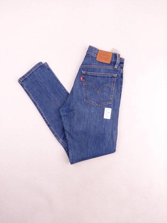 Taille w25 levis deals