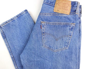 Made in USA Vintage Levi's 501 W30 L34 medium blue jeans vtg levis 501 30/34 High rise women Levi's 501 men wash 90s waist 30 length 34