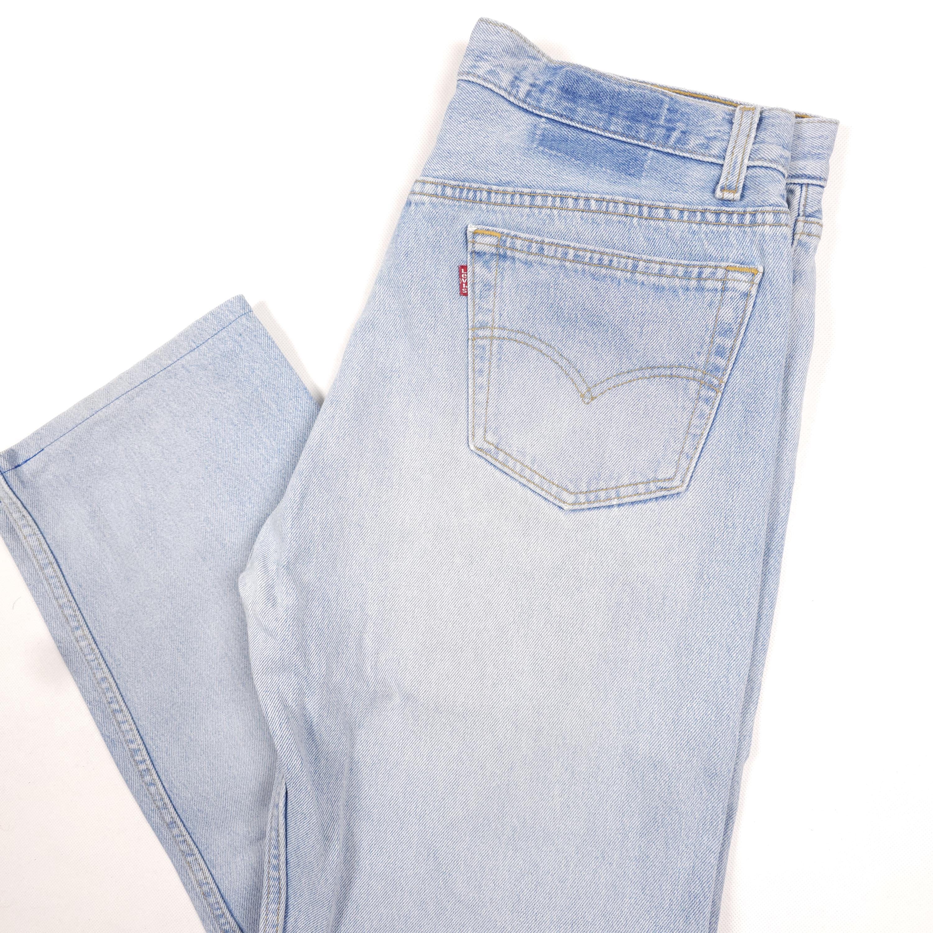 Made in USA 95' Levi's 501 W33 L30 Light Blue Faded Jeans Vintage