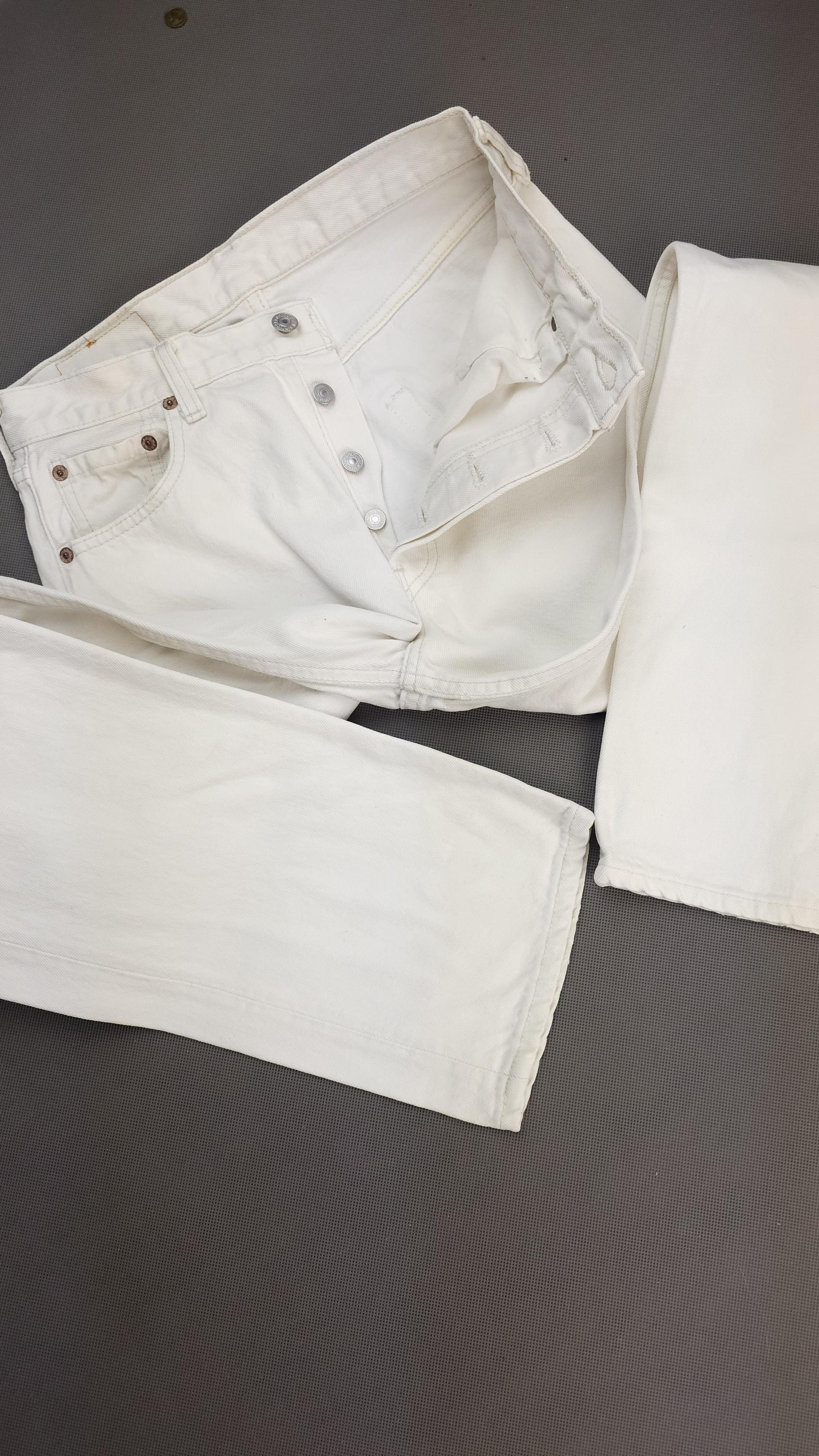 Made in USA Levi's 501 W27 L32 1994 Vintage White Levis 501