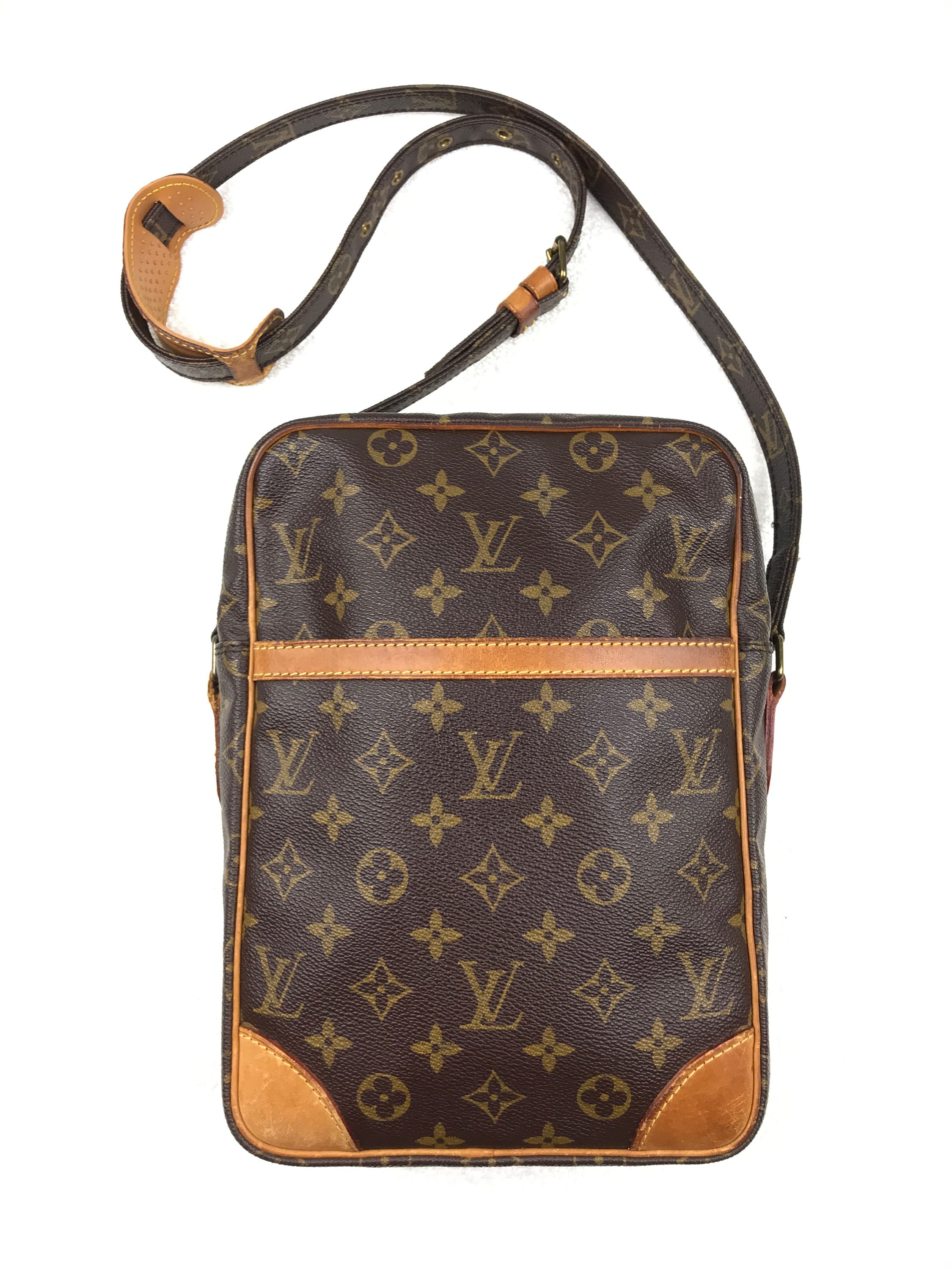 Louis Vuitton XL Monogram Danube GM Crossbody Messenger Bag 160lvs25