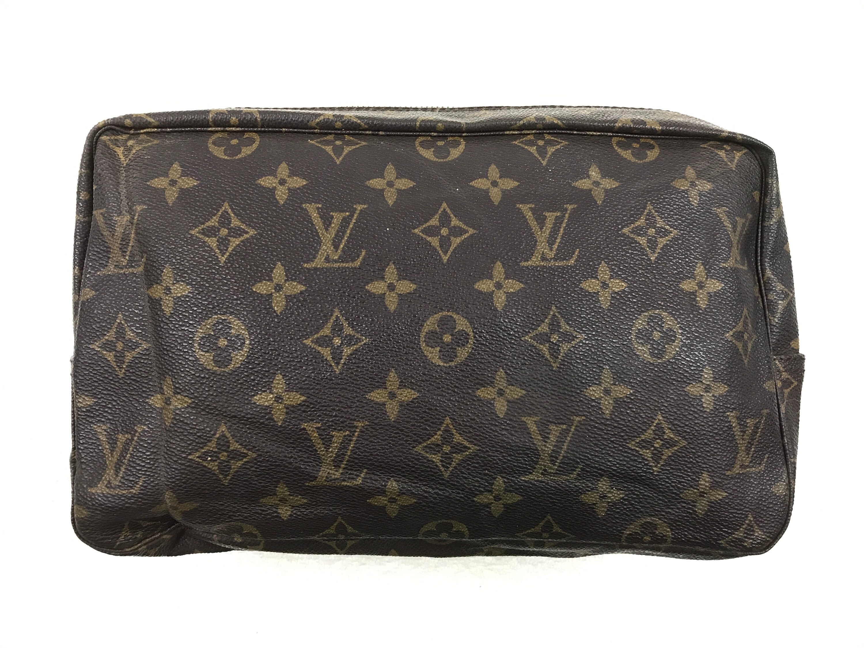 Louis Vuitton Trousse Demi-Ronde Toiletry Cosmetic Bag Talk