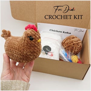 Chicken Gifts – Crochet DIY Kit for Beginners, Amigurumi Crochet Pattern & Craft Kit, Gift for Crocheter, Animal Crochet Kit, DIY Amigurumi