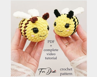 Small BEE crochet pattern PDF + complete video tutorial. Bee amigurumi plushie pattern.  -Bee Buzzie-
