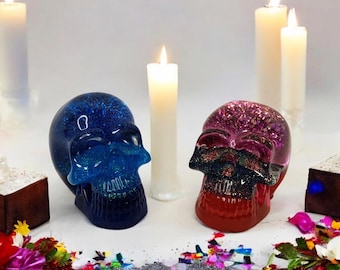 Skulls, Resin Art Skulls, Angled Layers, Glitters, One of Kind Art Pieces, 2 Styles, Gifts for Him, Gifts For Her, Room Decor, Hand Made