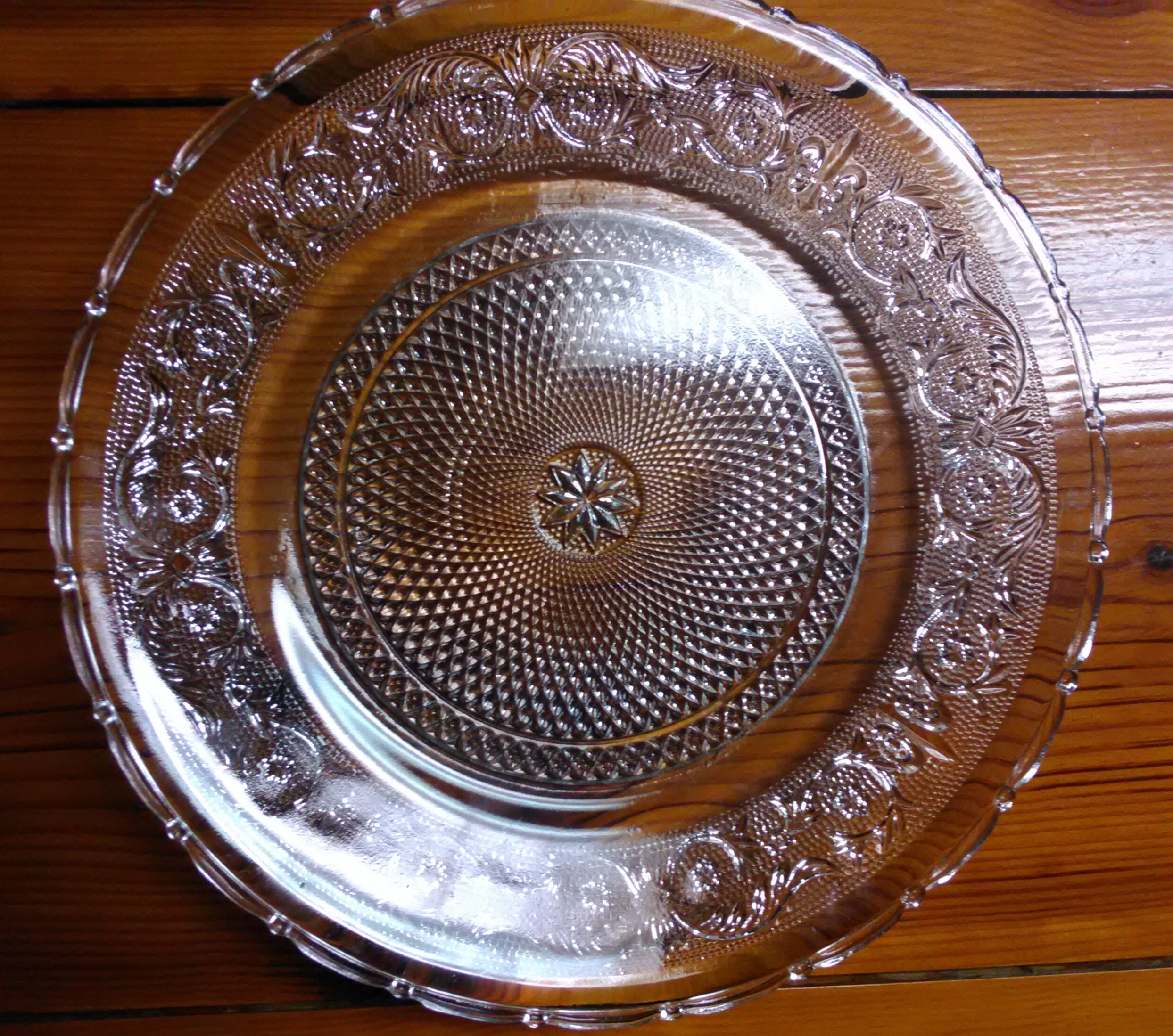 Plates Heavy Glass Gift Collector Serving Guest Sturdy vintage Malaysia