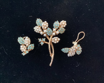 Vintage ondertekende BSK parel & turquoise bloemenpin met bijpassende oorbellen