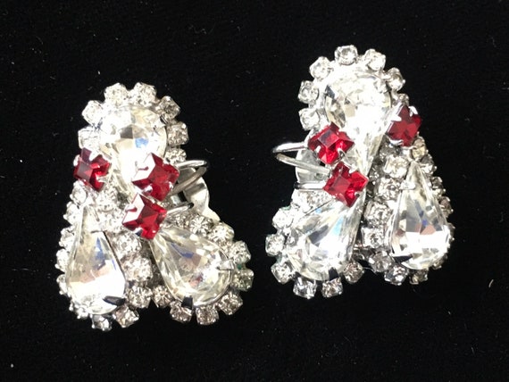 Vintage D & E Juliana Rhinestone earrings - image 2