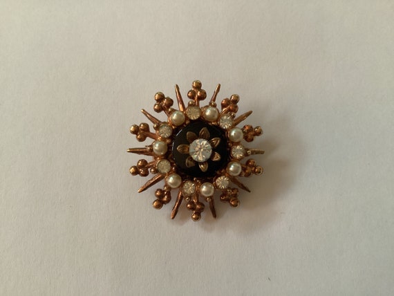 Vintage Pearl & Rhinestone Sunburst Brooch/pin - image 1