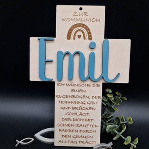 Geschenk zur Kommunion, Taufe, personalisiertes Kreuz, Holzkreuz mit persönlicher Gravur Bild 2