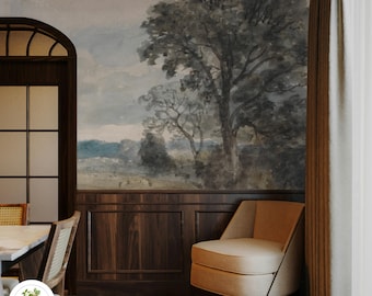 Può includere: Una sala da pranzo in legno marrone con un grande murale ad acquerello di un paesaggio con alberi e un campo. Una sedia bianca con gambe marroni si trova nell'angolo della stanza. Il pavimento è in legno scuro con un motivo a spina di pesce.