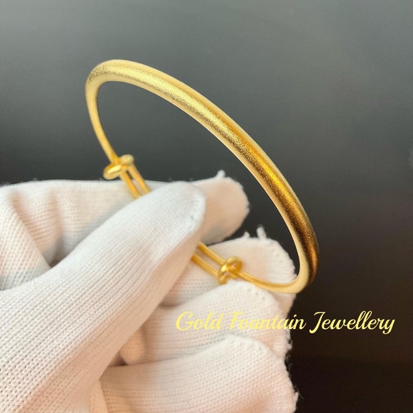 18K 18Ct Plain Adult Size Adjustable Bangle Suitable For Small To X Large Wrist 14grams Ref:-594