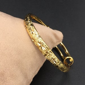 18K 18ct Gold Filled Newborn Baby Infant, Toddler Adjustable Bangle/ Bracelet 10grams Ref:4 image 1