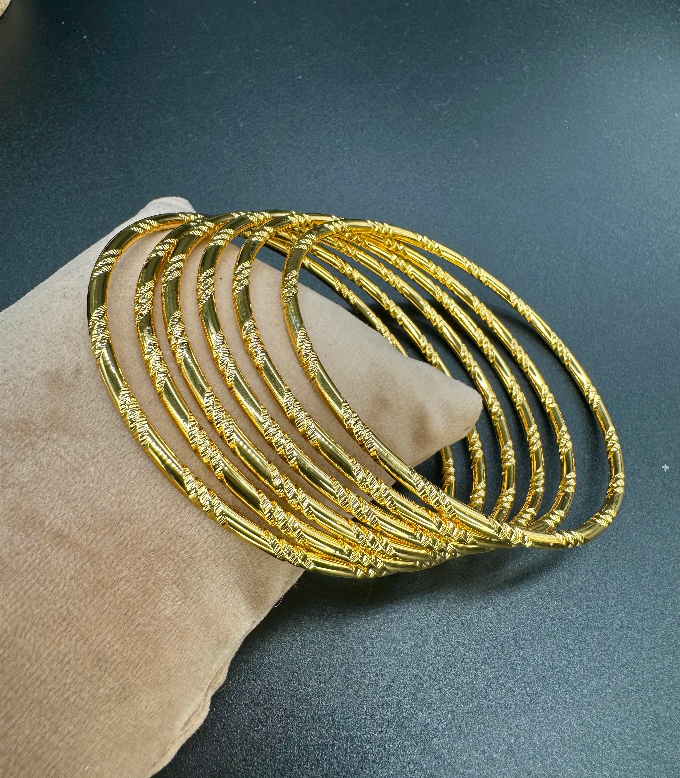 アクセサリー K18 gold bangle 18K, 18ct, 18 Carat Set of 6 XL Lady's Gold Filled Bangles