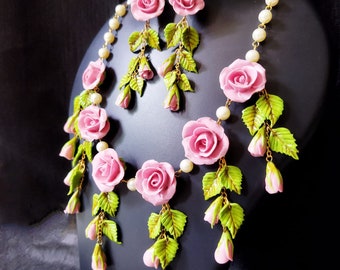 collier floral avec boucles d'oreilles longues florales | bijoux roses | bijoux hypoallergéniques uniques pour adolescents pour peau sensible. | rose | poids léger respectueux de l'environnement