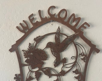 Hummingbird Welcome Sign - Metal