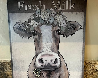 Cow sign with Farm Fresh Milk