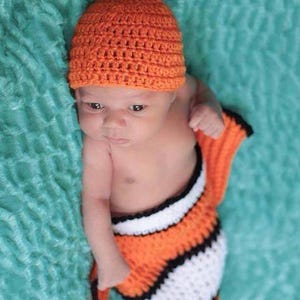 Crochet nemo baby cocoon pattern 0 to 12 months