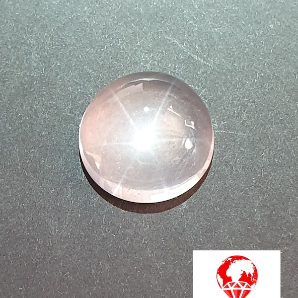 Quartz Rose Etoilé du Mozambique  poids 30.55cts dim21mm rose trés clair, pour la création, la collection, gemme à effet