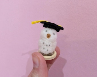 Regalo de agradecimiento para profesores, regalo de búho para graduación, decoración de búho de fieltro, regalo de fin de año para profesores, mini decoración de escritorio hecha a mano