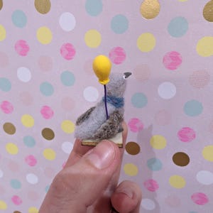 Miniature Pigeon gift, party pigeon with balloon, needle felt gift – Handmade Wool Desk Buddy image 4